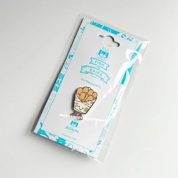 Jellycat London Exclusive Cosy Chips Enamel Pin - Picture 1 of 2